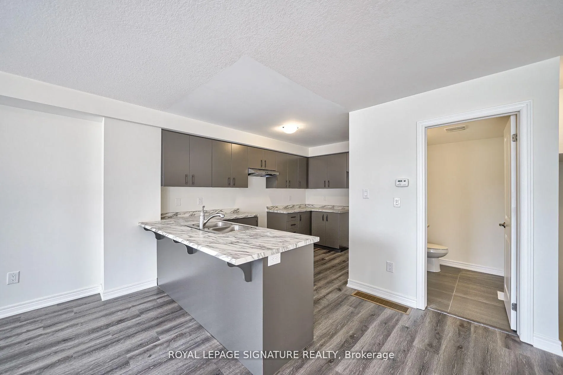 Photo 7 of Unit 125, 5 Roxanne Drive, Hamilton, McQuesten — HOMEH
