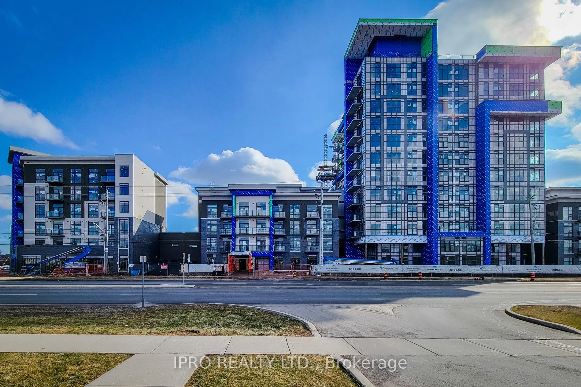 Front of Unit 112, 470 Dundas Street East