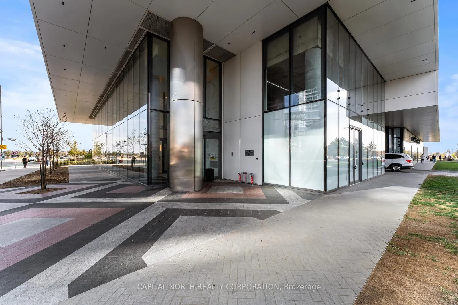 Front of Unit 5002, 950 Portage Parkway