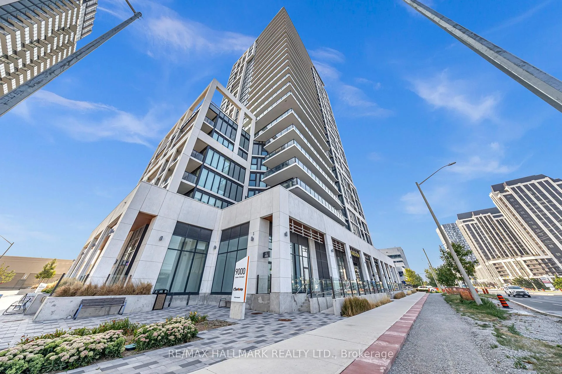 Photo 5 of Unit 427, 9000 Jane Street, Vaughan, Vellore Village — HOMEH