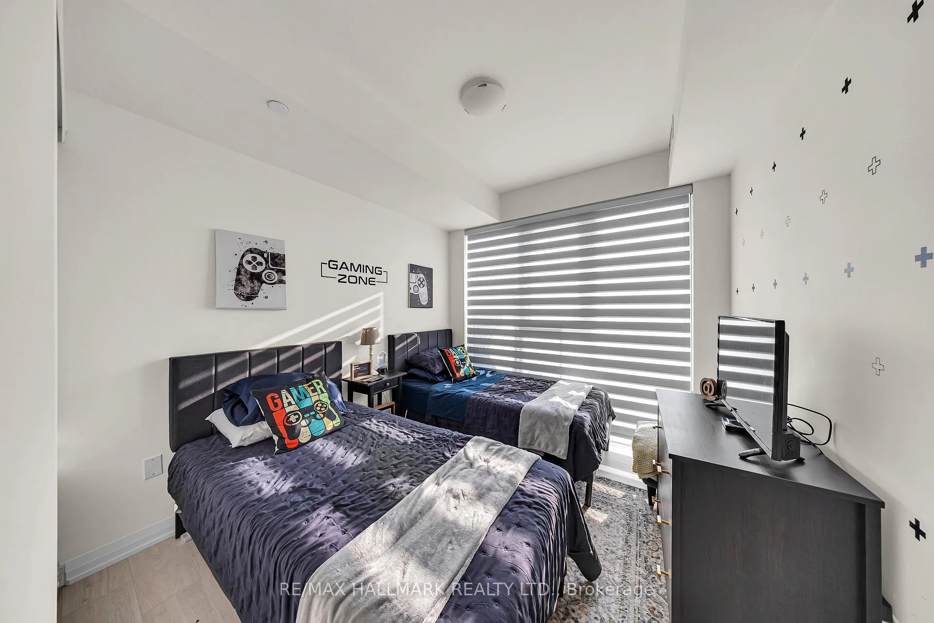Photo 9 of Unit 427, 9000 Jane Street, Vaughan, Vellore Village — HOMEH