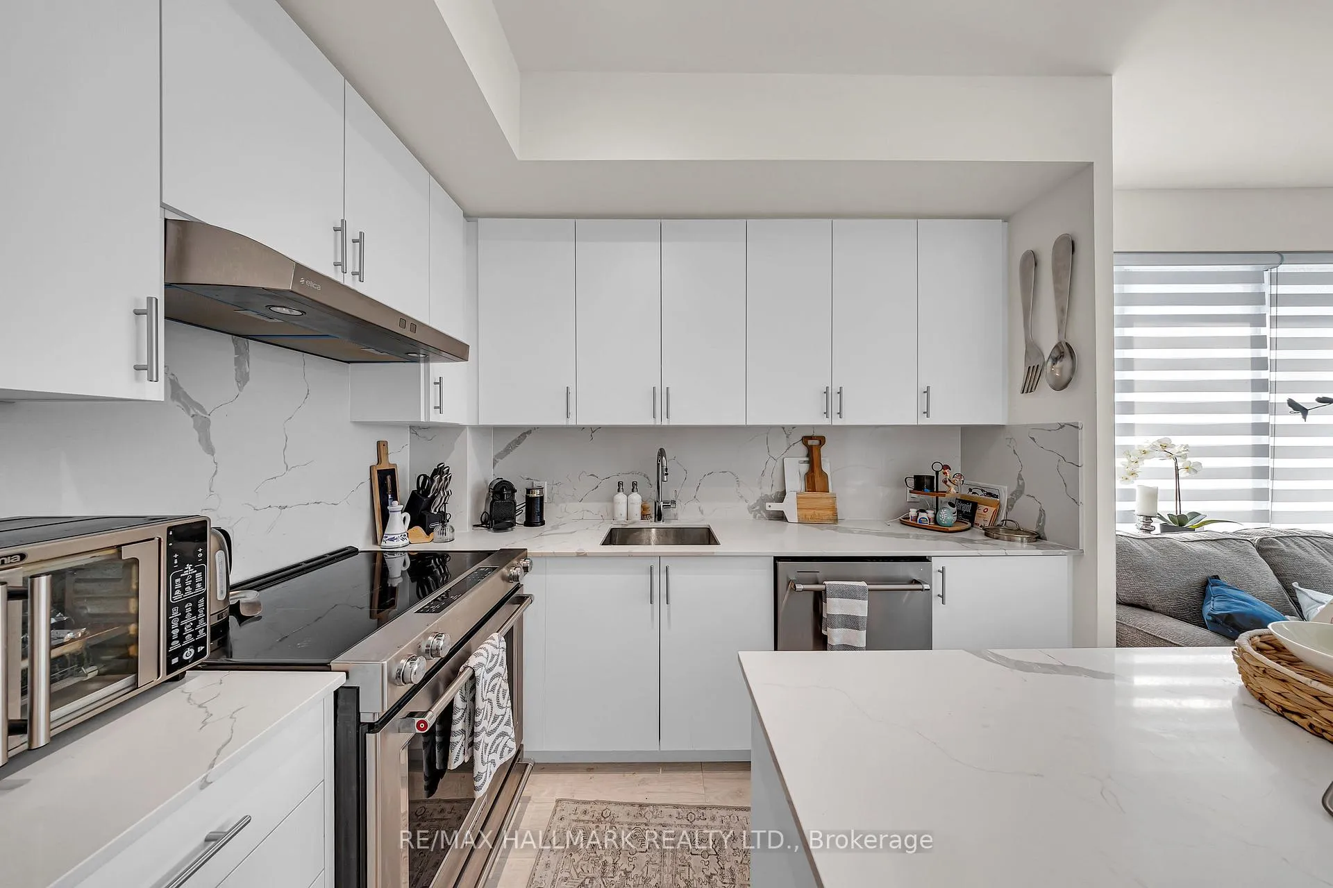 Photo 16 of Unit 427, 9000 Jane Street, Vaughan, Vellore Village — HOMEH