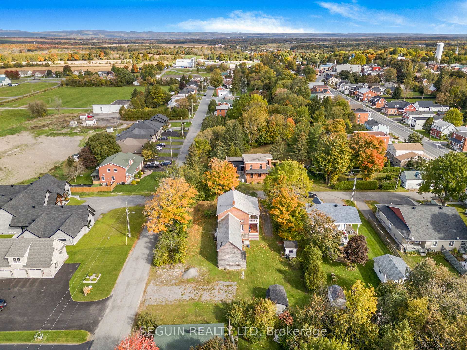 Photo 9 of 30 Fraser Street, Champlain, Vankleek Hill — HOMEH