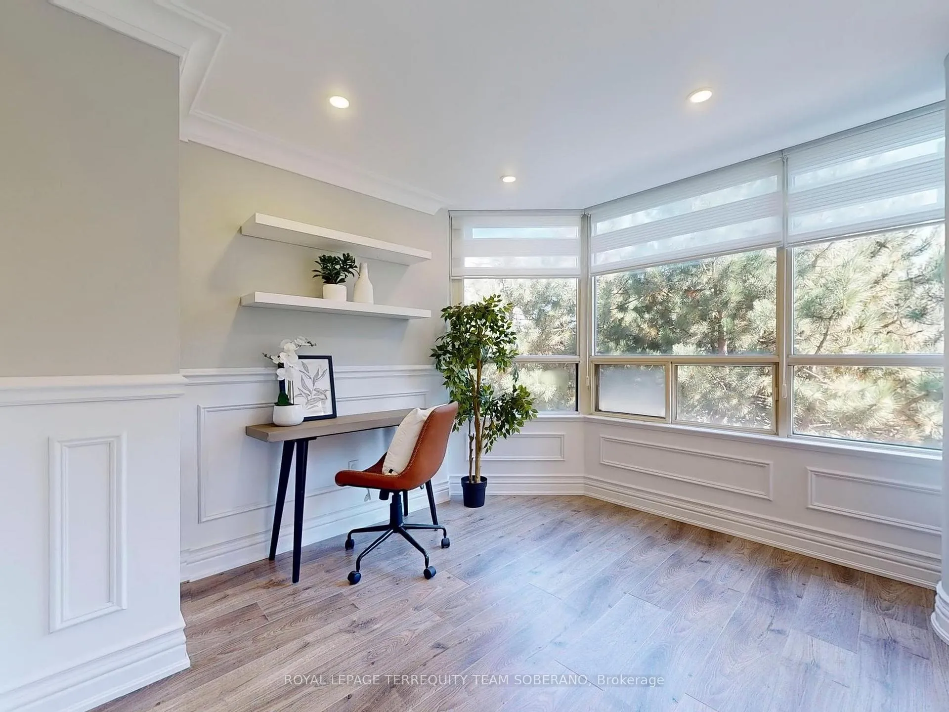 Photo 22 of Unit 312, 7 Townsgate Drive, Vaughan, Crestwood-Springfarm-Yorkhill — HOMEH