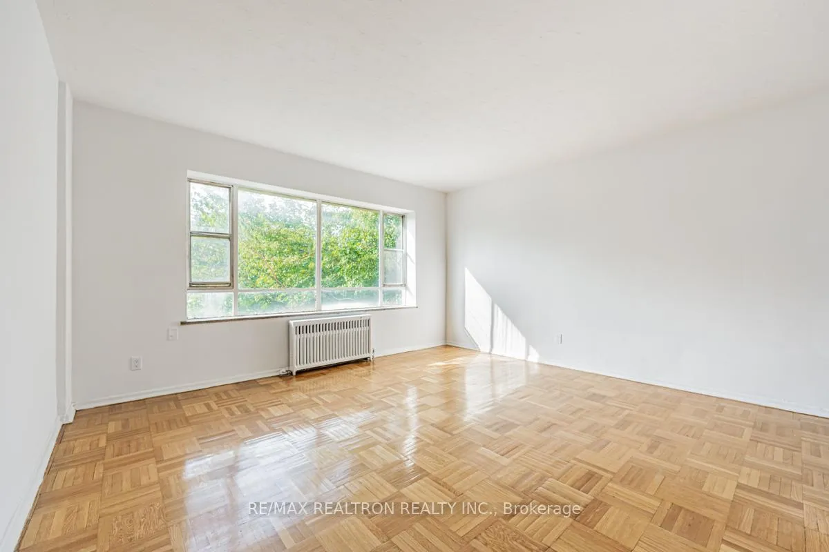 Photo 2 of Unit 106, 156 Kingston Road, Toronto, Woodbine Corridor — HOMEH