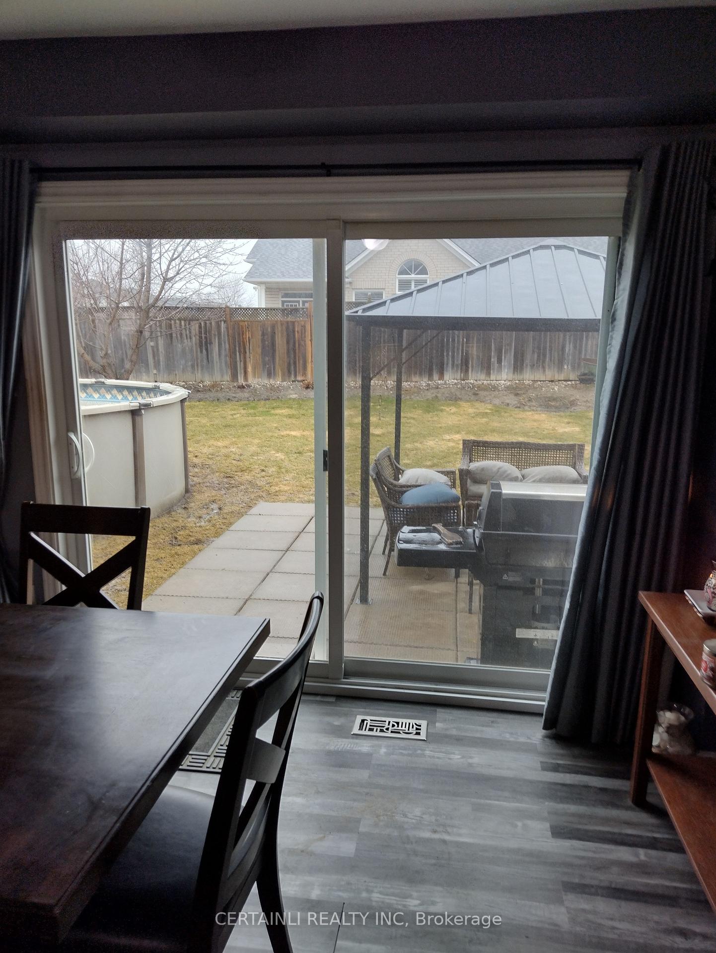 Photo 8 of 172 Osborn Avenue N, Brant, Brantford Twp — HOMEH