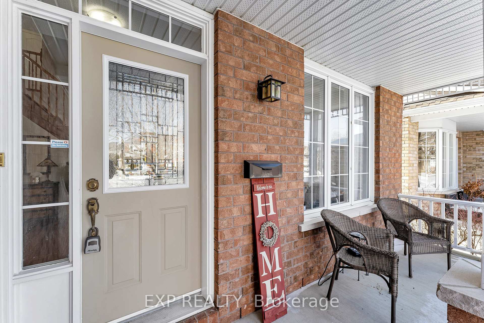 Photo 3 of 3748 Twin Falls Place, Ottawa, Riverside South/Gloucester Glen — HOMEH