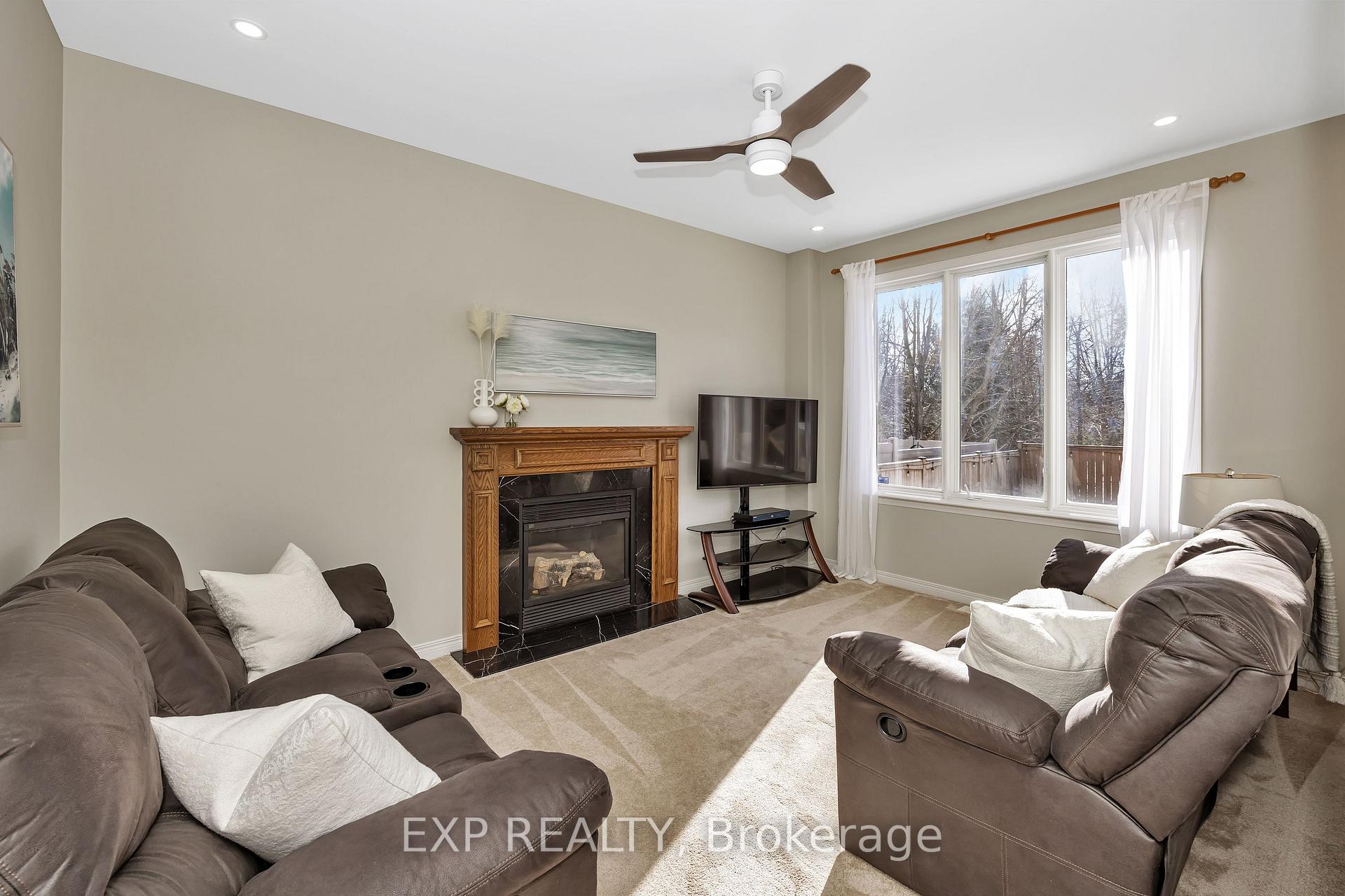 Photo 13 of 3748 Twin Falls Place, Ottawa, Riverside South/Gloucester Glen — HOMEH