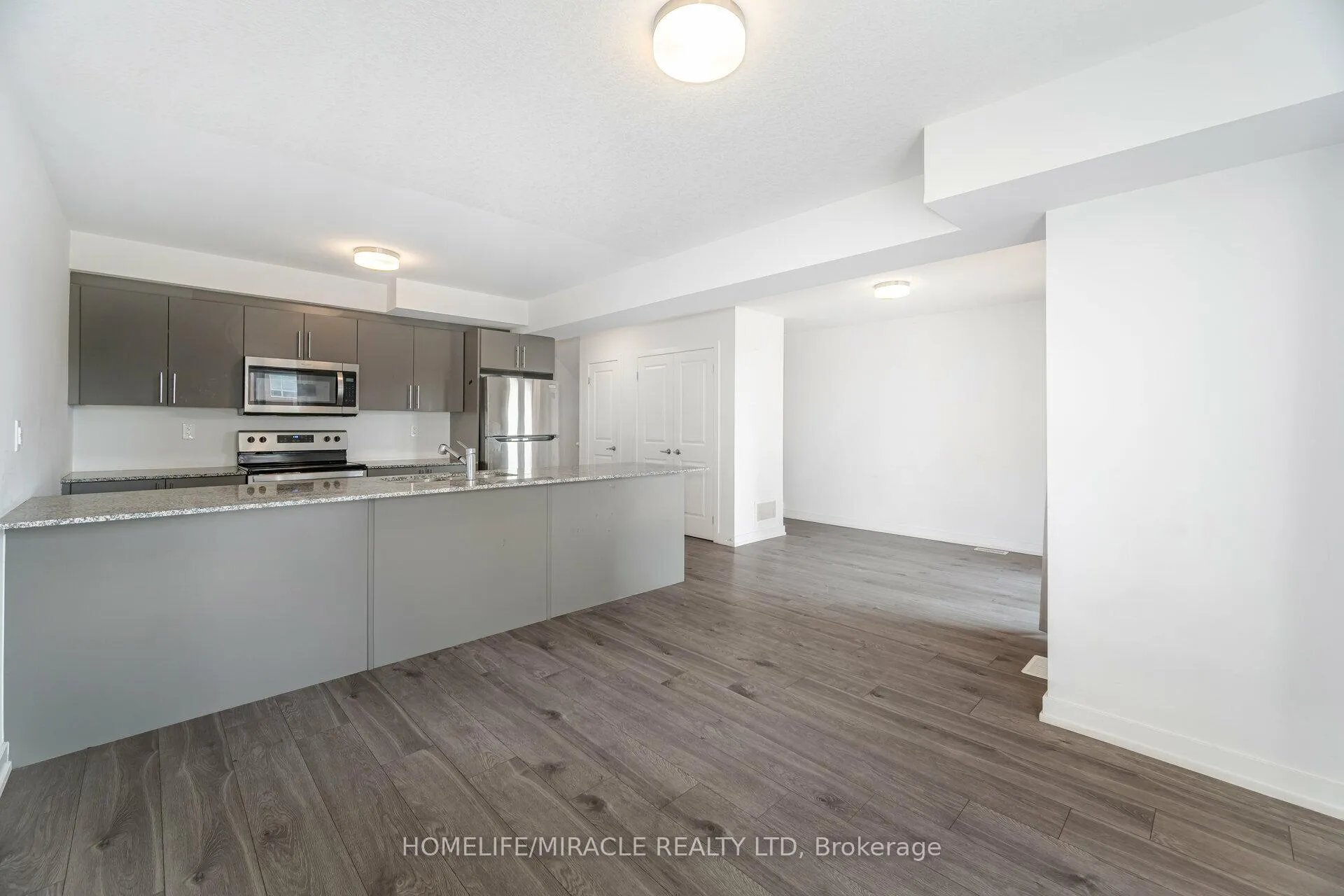 Photo 18 of 229 West oak Trail, Kitchener — HOMEH