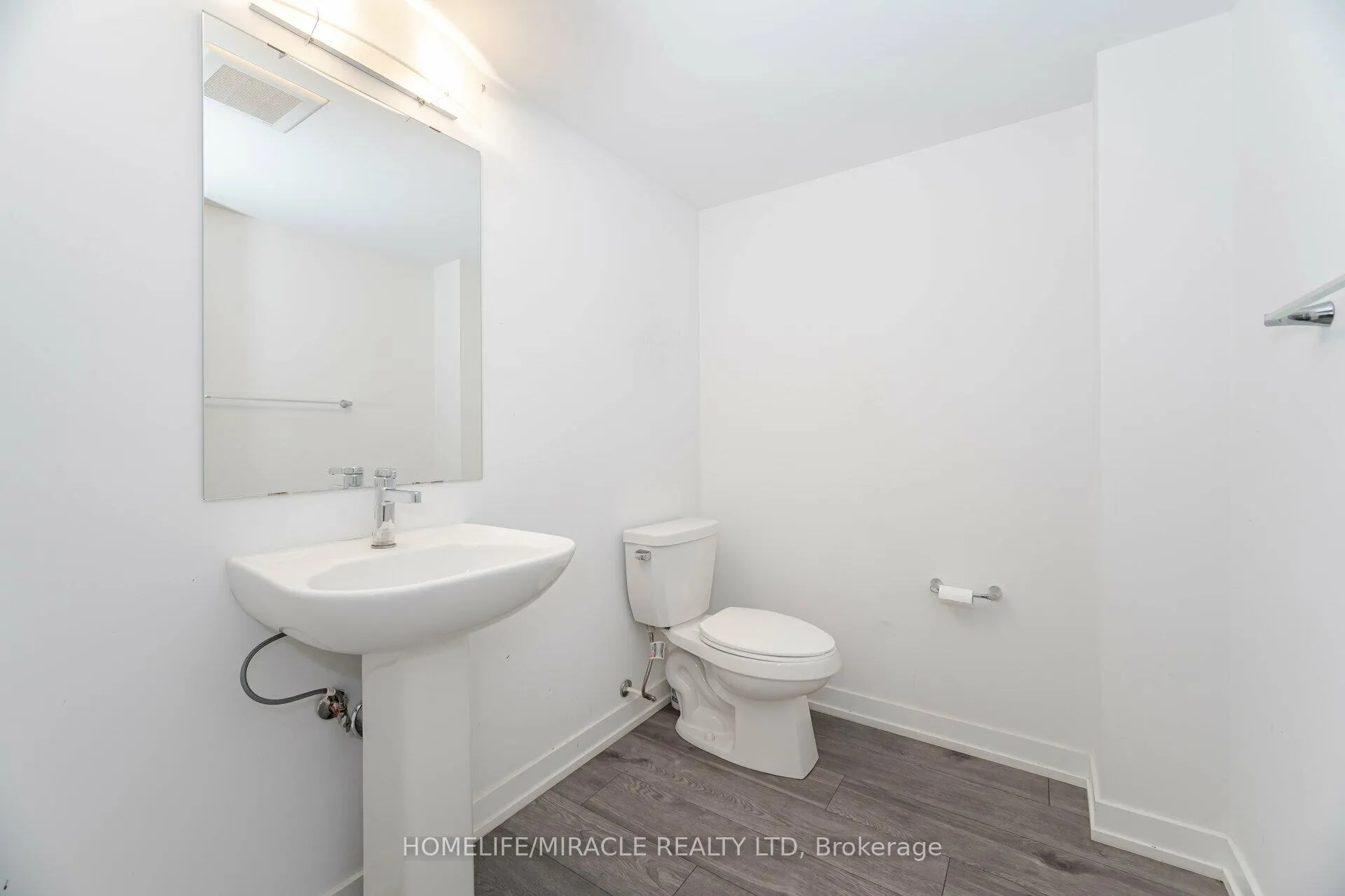 Photo 19 of 229 West oak Trail, Kitchener — HOMEH
