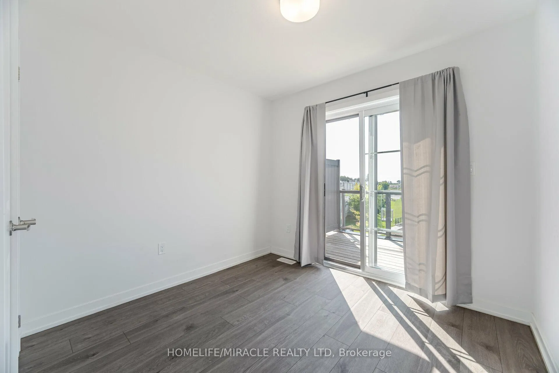 Photo 27 of 229 West oak Trail, Kitchener — HOMEH