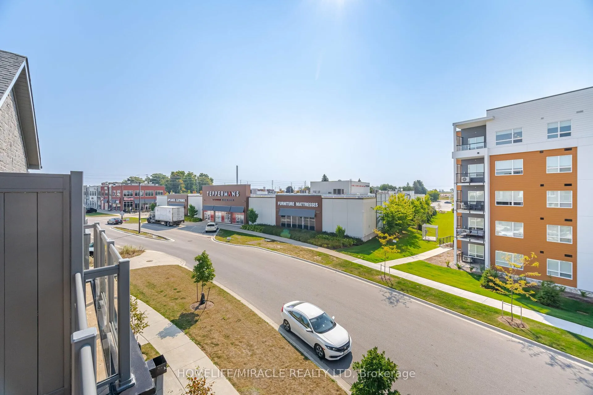 Photo 32 of 229 West oak Trail, Kitchener — HOMEH
