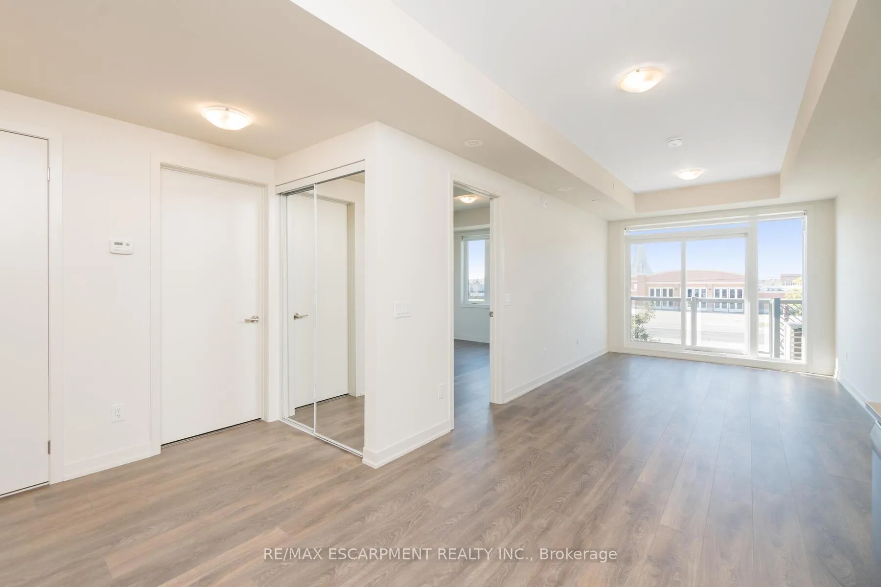 Photo 2 of Unit 210, 62 Sky Harbour Drive, Brampton, Bram West — HOMEH
