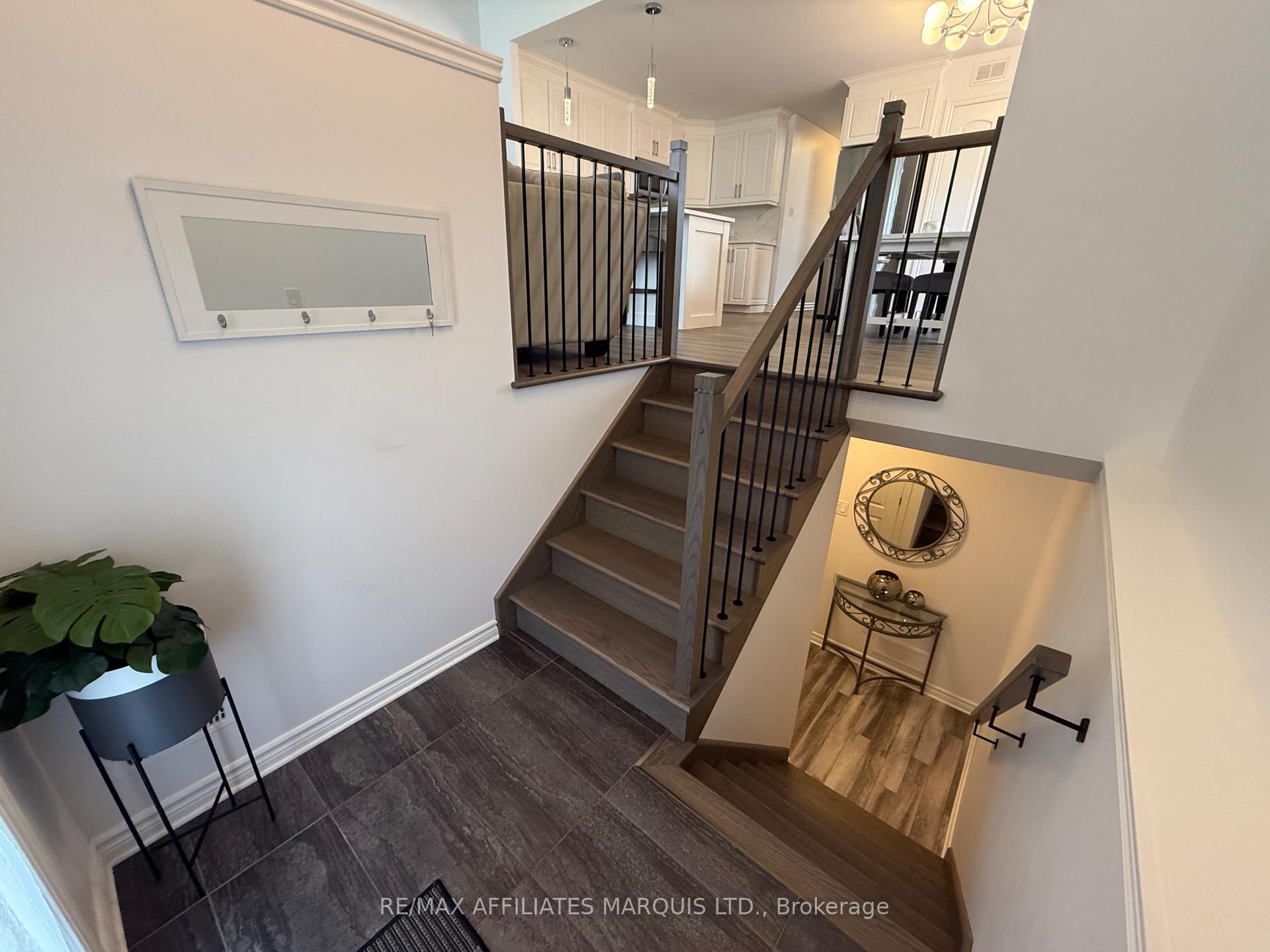 Photo 3 of 2445 Watson Crescent, Cornwall — HOMEH