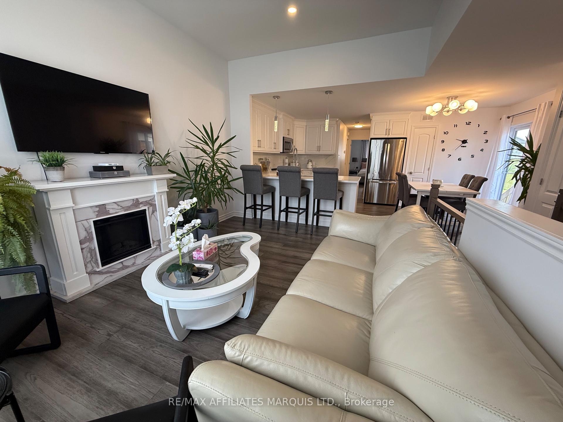 Photo 5 of 2445 Watson Crescent, Cornwall — HOMEH