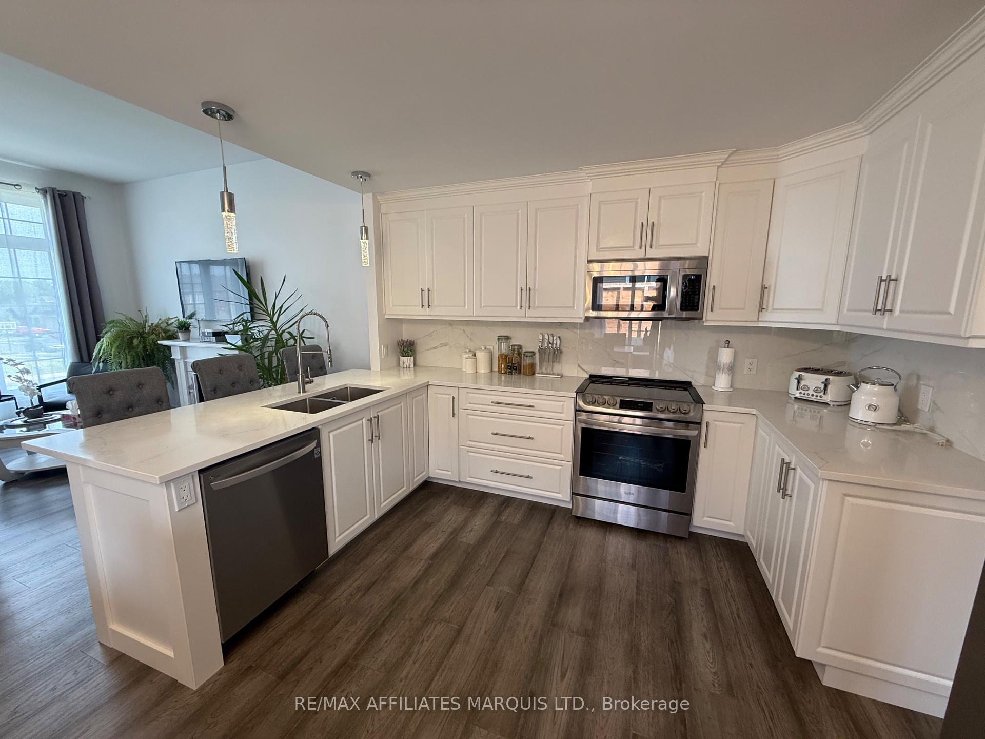 Photo 7 of 2445 Watson Crescent, Cornwall — HOMEH