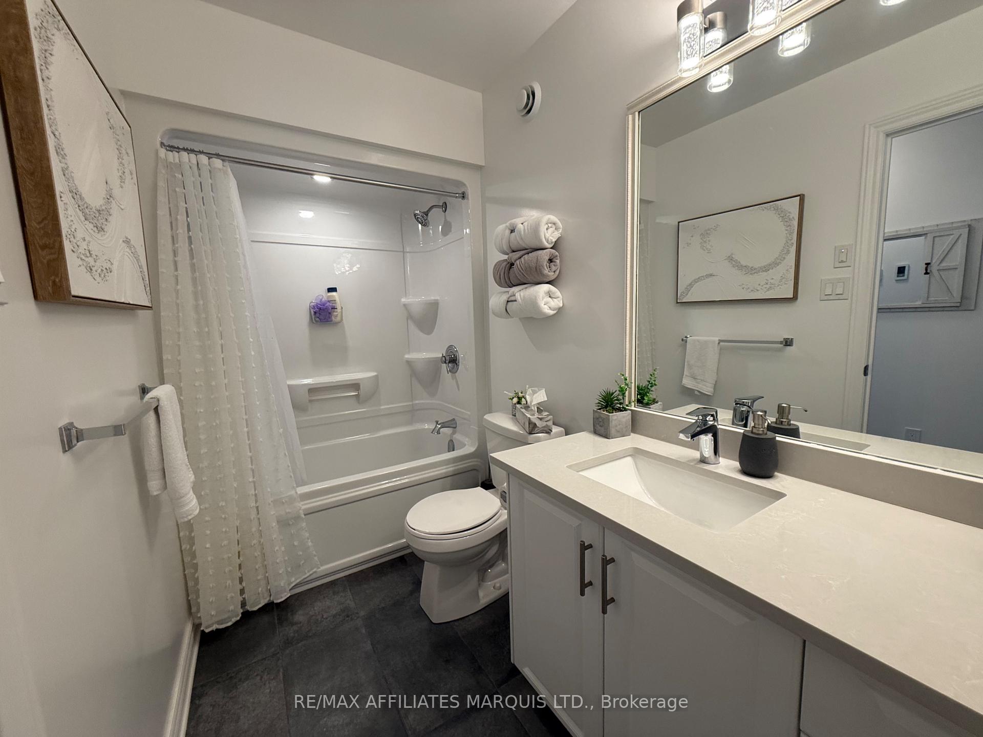 Photo 11 of 2445 Watson Crescent, Cornwall — HOMEH