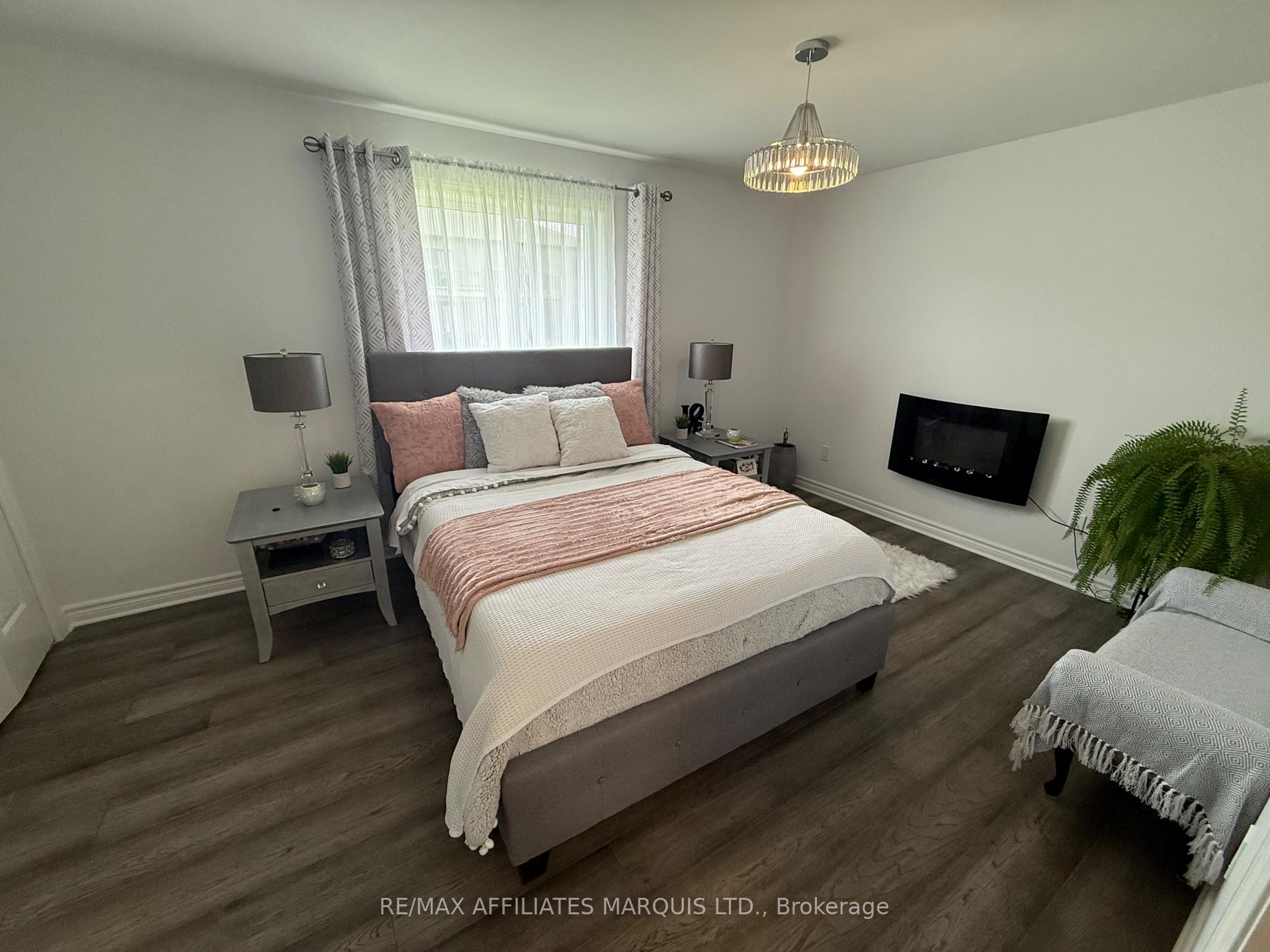 Photo 12 of 2445 Watson Crescent, Cornwall — HOMEH