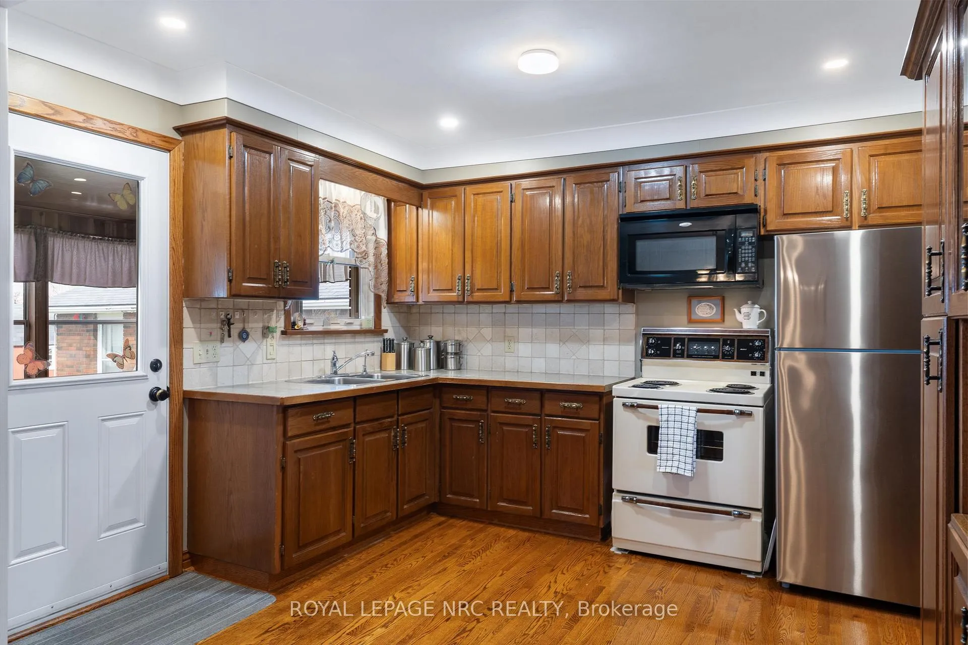 Photo 9 of 4010 Miller Avenue, Lincoln, Lincoln-Jordan/Vineland — HOMEH