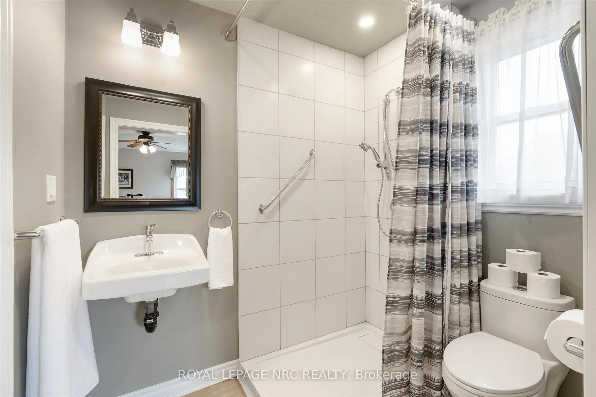 Photo 18 of 4010 Miller Avenue, Lincoln, Lincoln-Jordan/Vineland — HOMEH