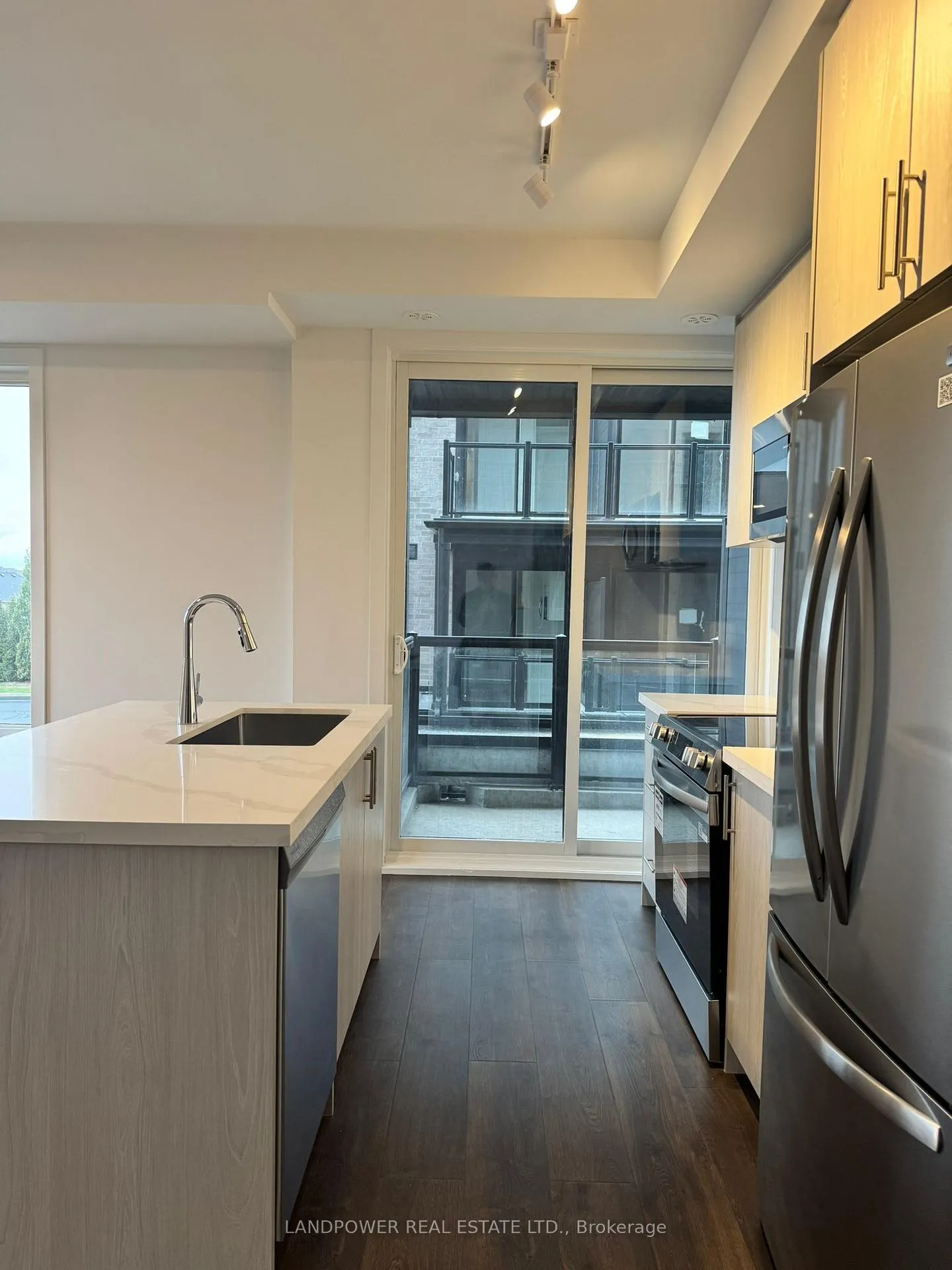 Photo 12 of Unit 2, 117 Marydale Avenue, Markham, Middlefield — HOMEH