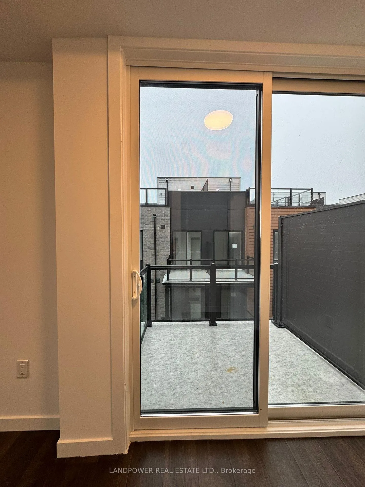 Photo 13 of Unit 2, 117 Marydale Avenue, Markham, Middlefield — HOMEH