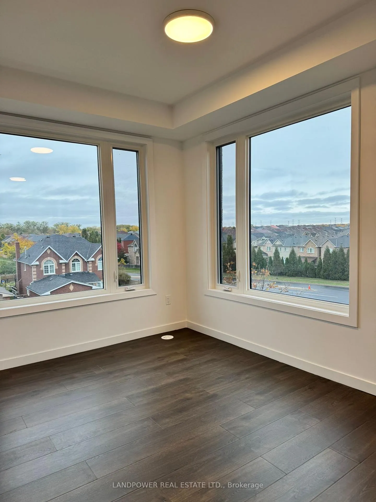 Photo 20 of Unit 2, 117 Marydale Avenue, Markham, Middlefield — HOMEH