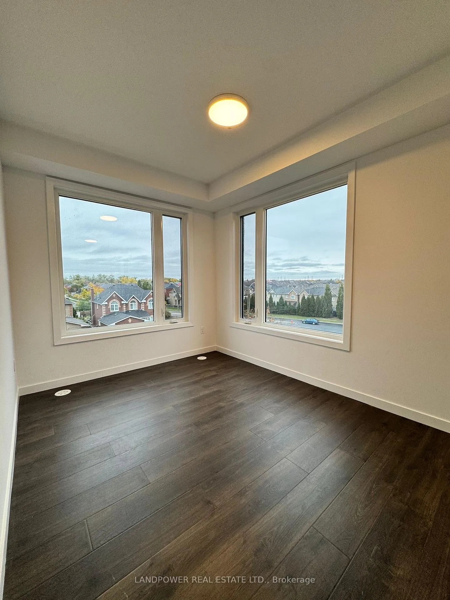 Photo 21 of Unit 2, 117 Marydale Avenue, Markham, Middlefield — HOMEH