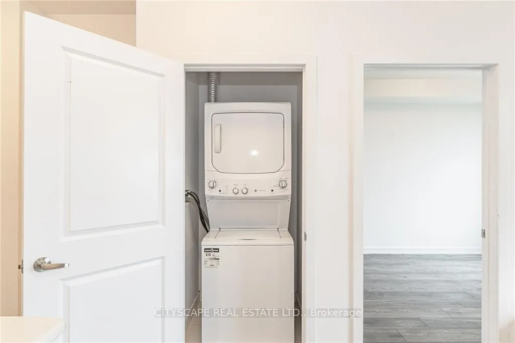 Photo 10 of Unit 201, 101 Shoreview Place, Hamilton, Lakeshore — HOMEH