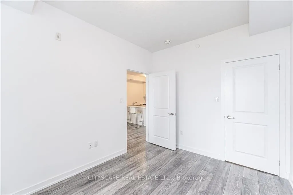 Photo 12 of Unit 201, 101 Shoreview Place, Hamilton, Lakeshore — HOMEH