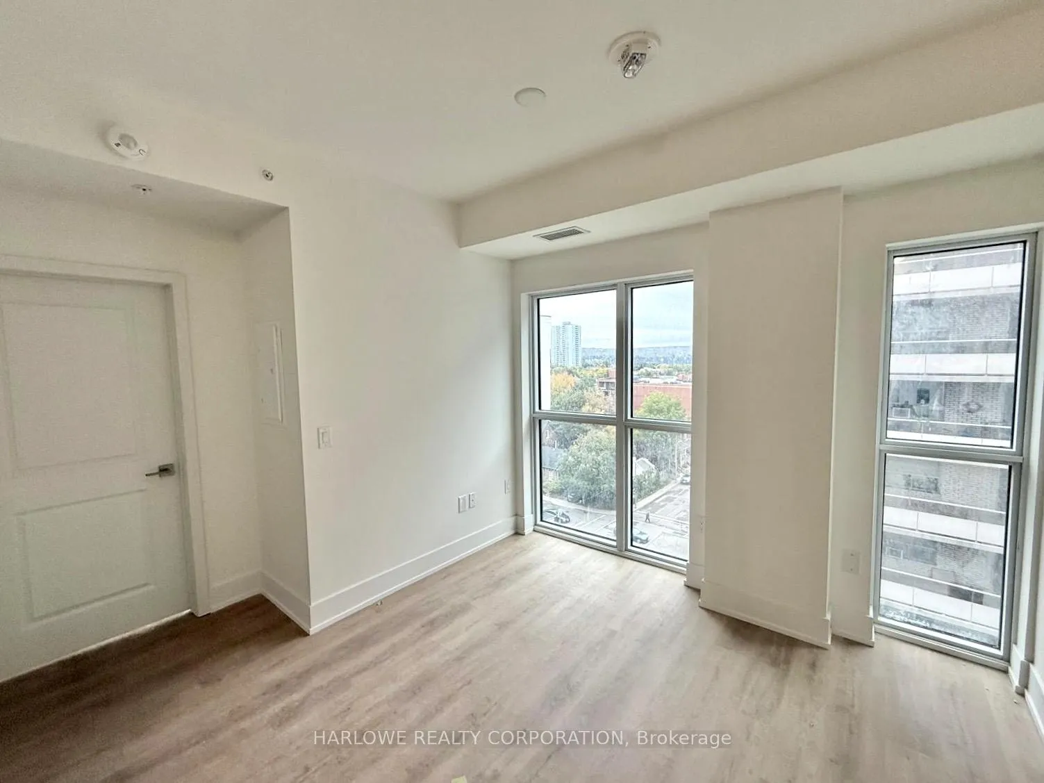 Photo 4 of Unit 708, 206 King Street W, Hamilton, Central — HOMEH