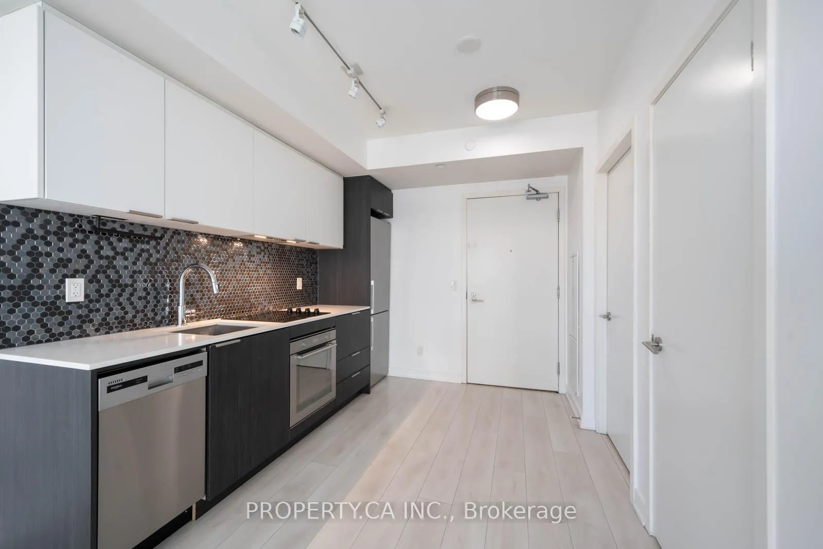 Photo 2 of Unit 2404, 2 Sonic Way, Toronto, Flemingdon Park — HOMEH