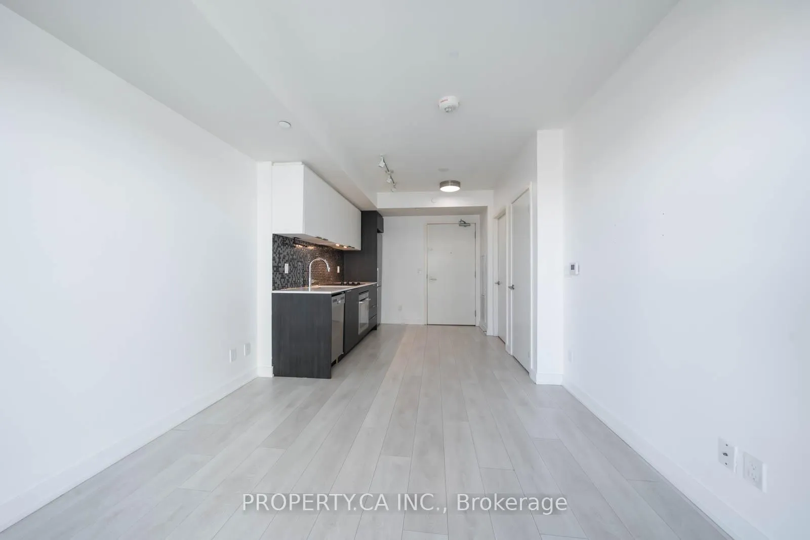 Photo 5 of Unit 2404, 2 Sonic Way, Toronto, Flemingdon Park — HOMEH