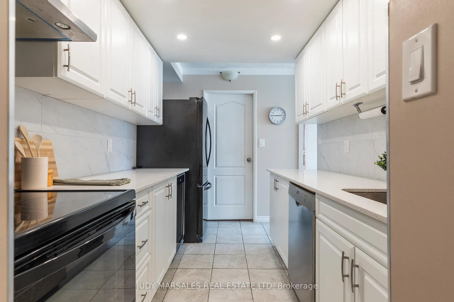 Photo 7 of Unit 804, 120 Duke Street, Hamilton, Durand — HOMEH