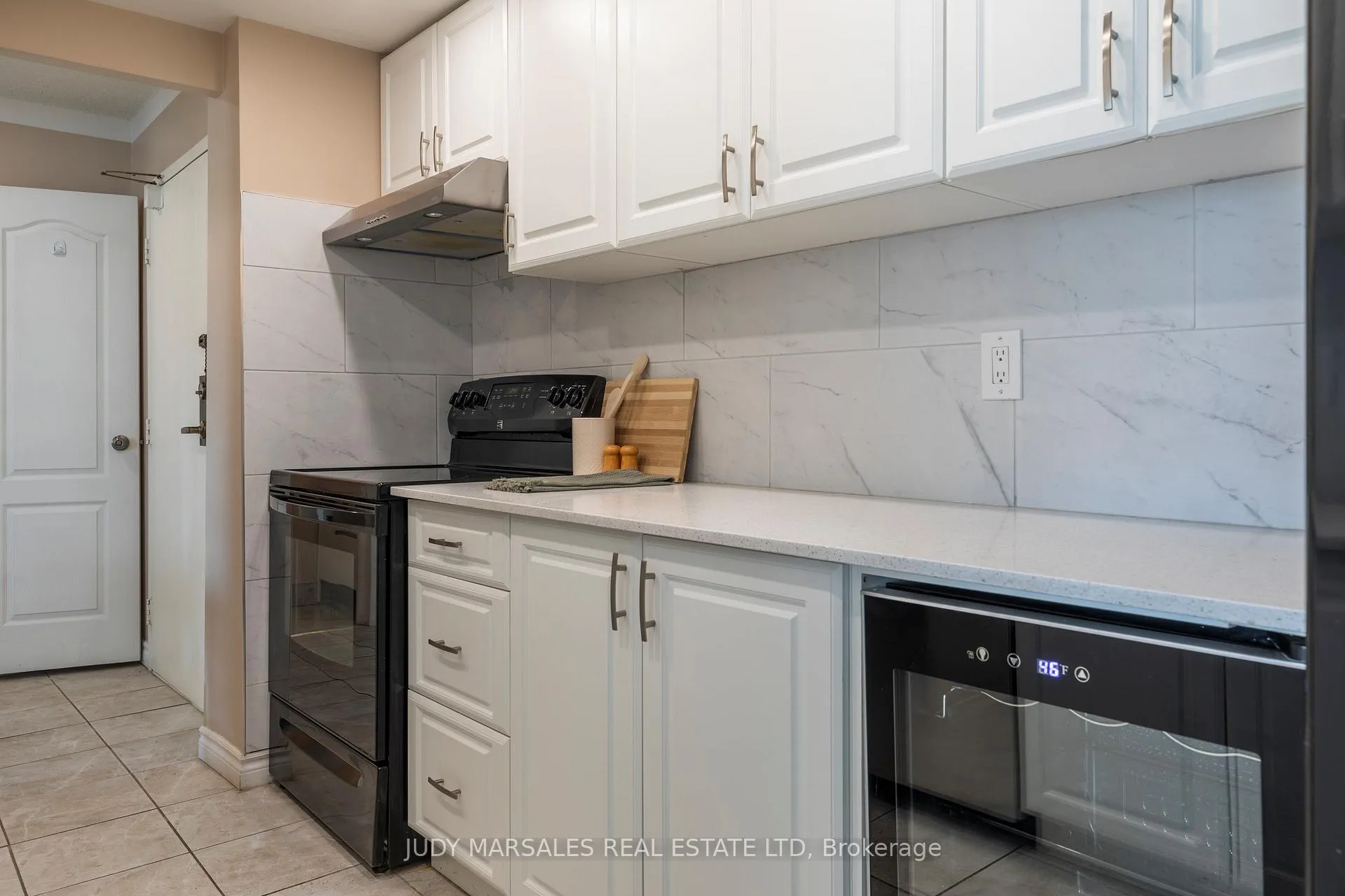 Photo 9 of Unit 804, 120 Duke Street, Hamilton, Durand — HOMEH