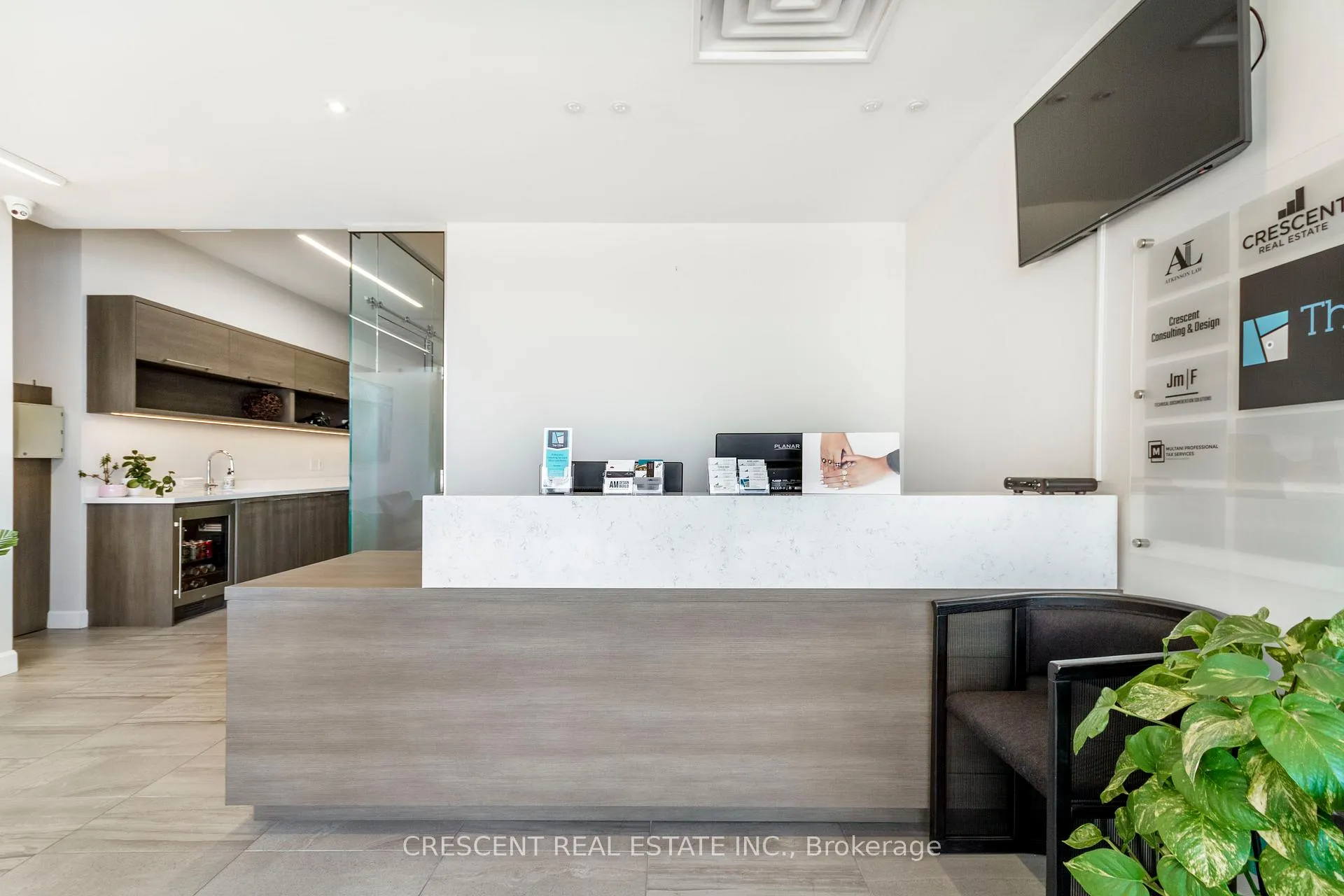 Photo 3 of Unit Cubicle 3, 347 Jane Street, Toronto, Runnymede-Bloor West Village — HOMEH