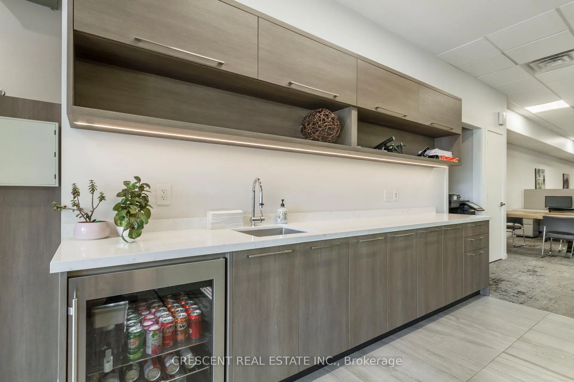 Photo 9 of Unit Cubicle 3, 347 Jane Street, Toronto, Runnymede-Bloor West Village — HOMEH