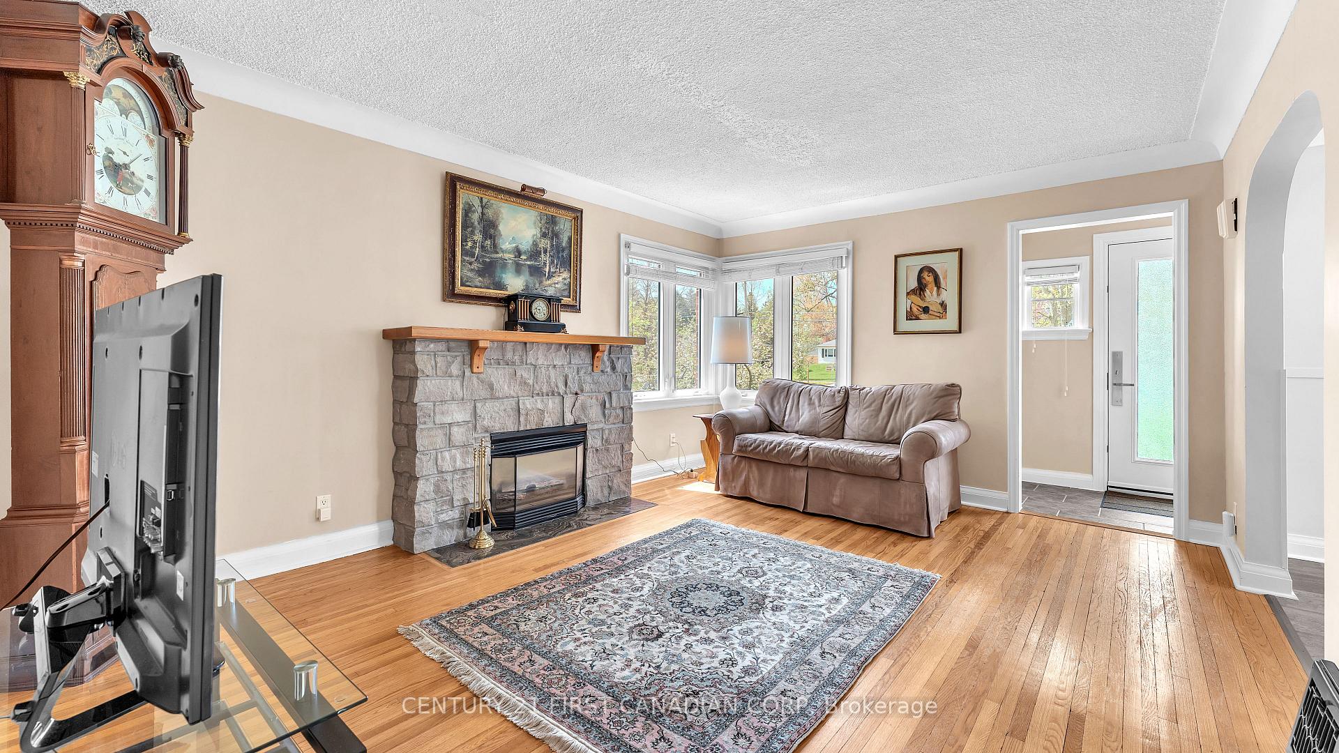 Photo 9 of 47 Crescent Avenue, Central Elgin, Lynhurst — HOMEH