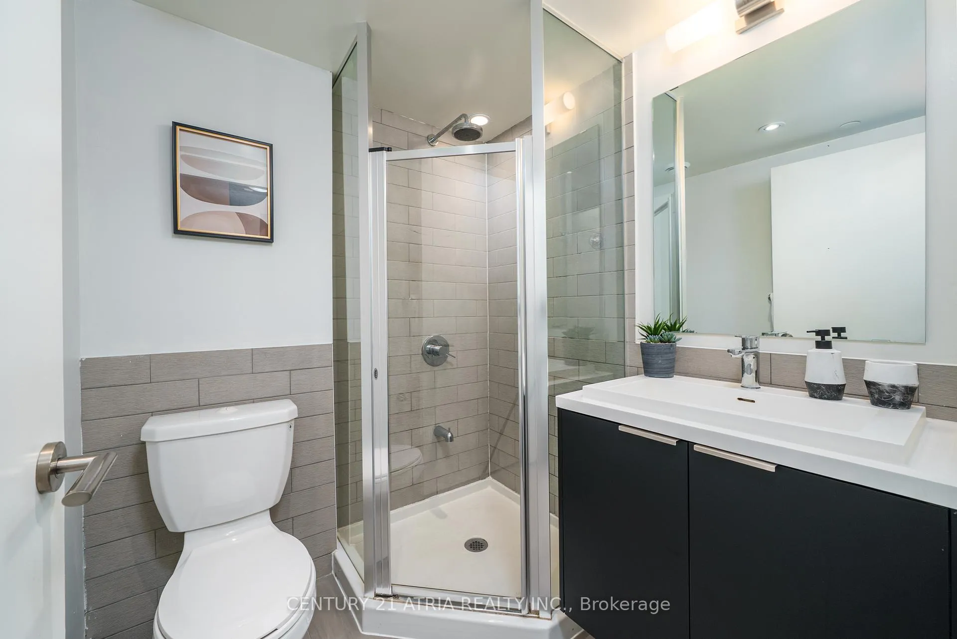 Photo 5 of Unit 1701, 6 Sonic Way, Toronto, Flemingdon Park — HOMEH