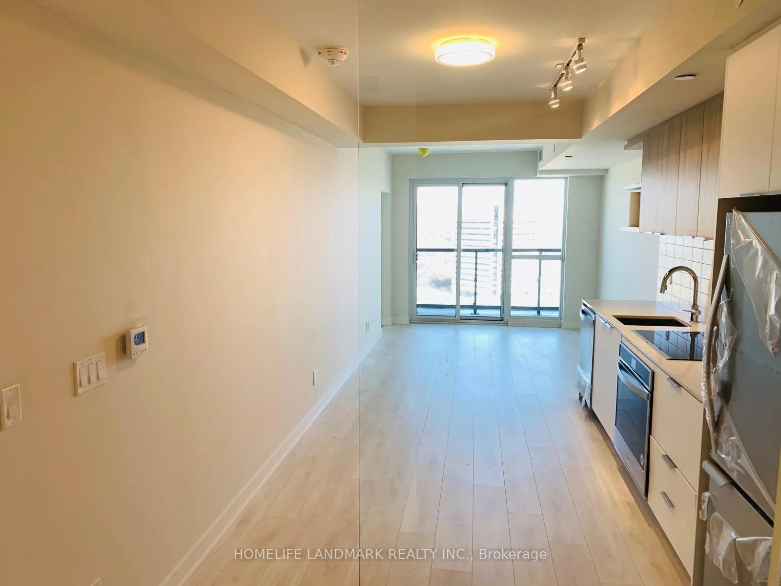 Photo 6 of Unit N1805, 6 Sonic Way, Toronto, Flemingdon Park — HOMEH