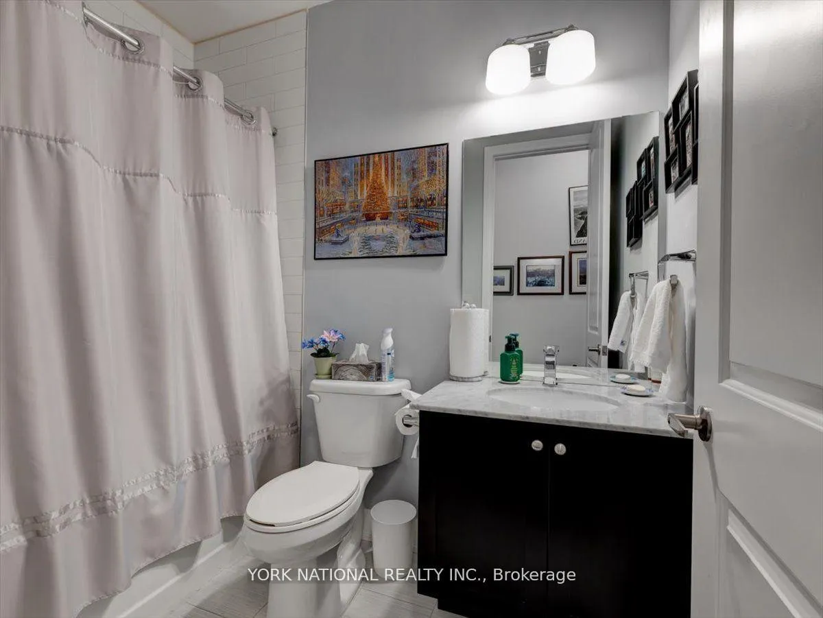 Photo 14 of Unit 406, 15277 Yonge Street, Aurora, Aurora Village — HOMEH