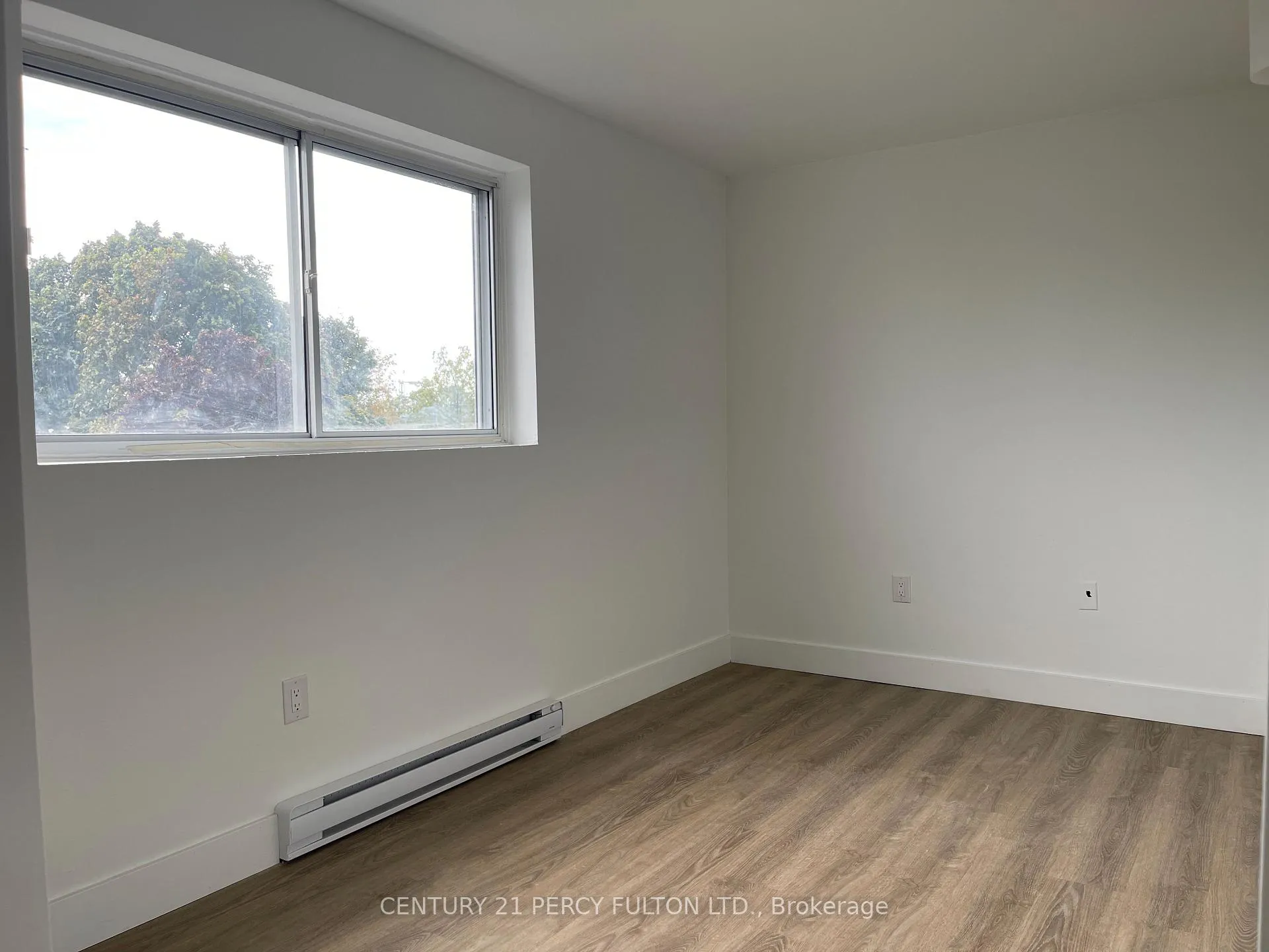Photo 5 of Unit 201, 19 Regency Crescent, Whitby, Downtown Whitby — HOMEH