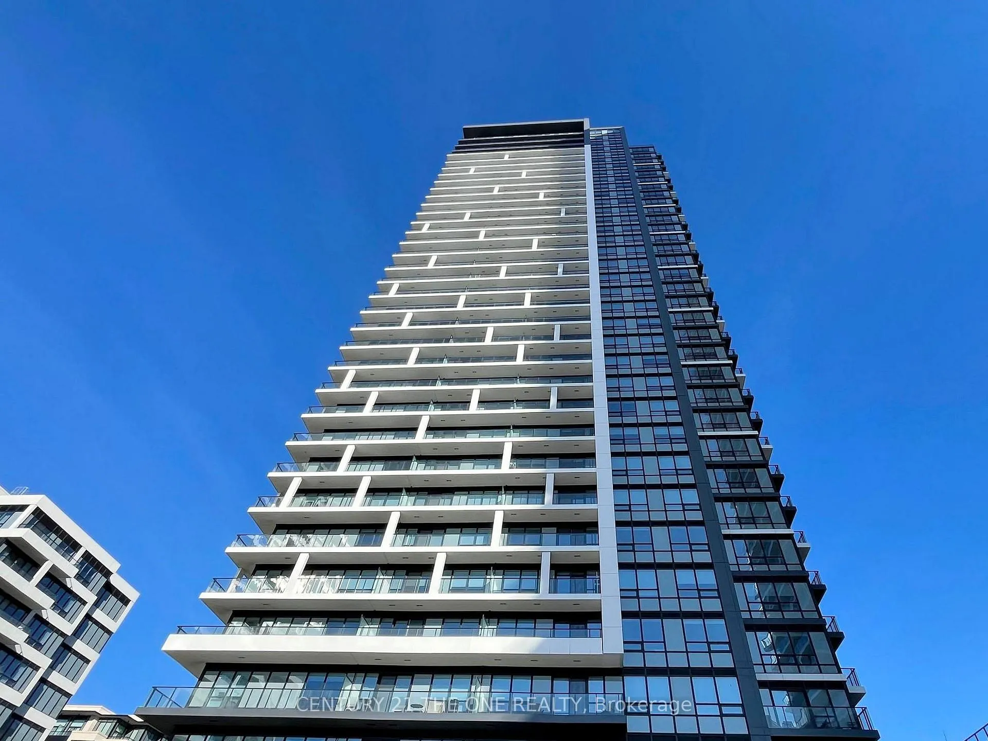 Photo 3 of Unit 805, 18 Water Walk Drive, Markham, Unionville — HOMEH