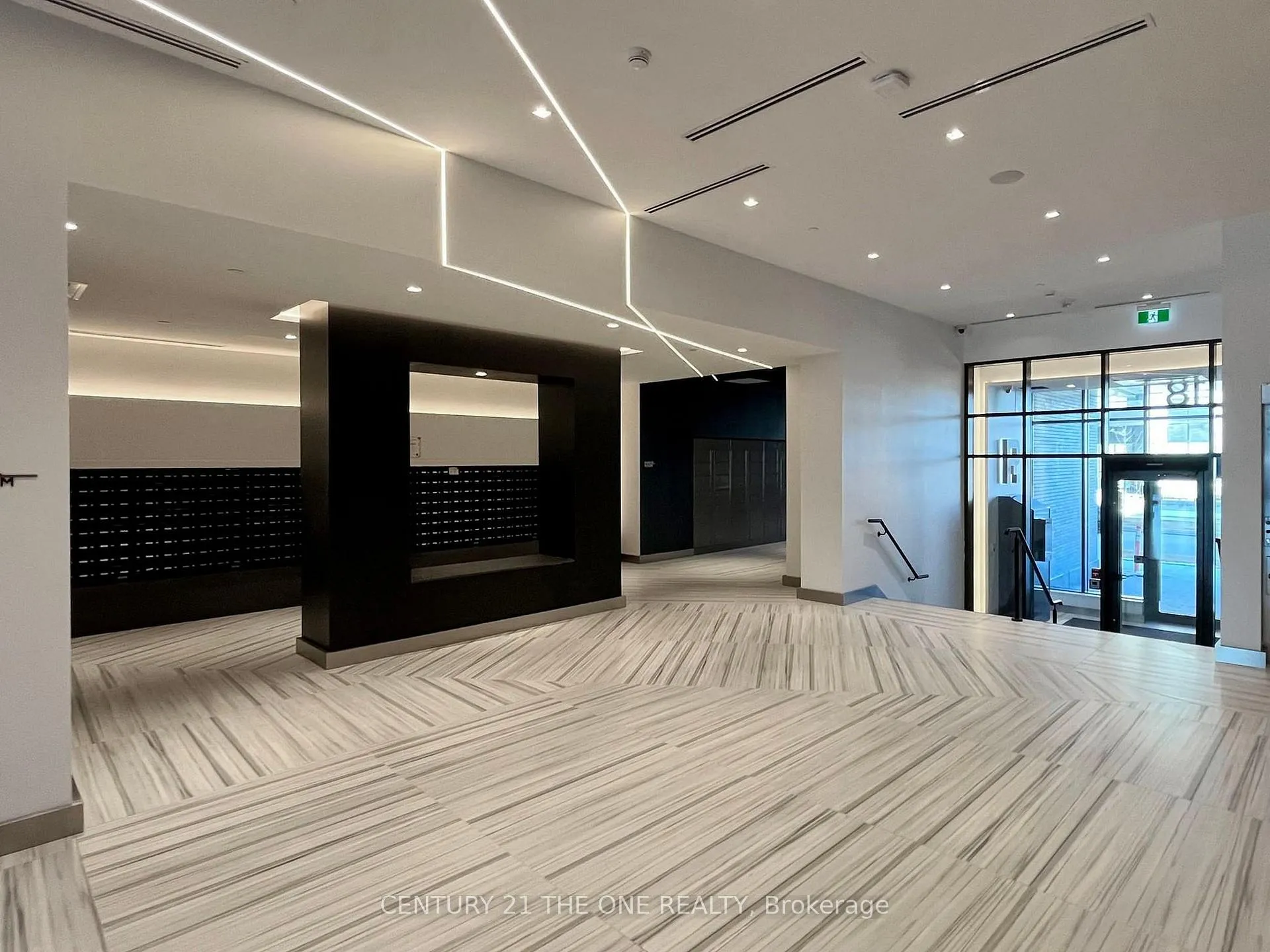 Photo 9 of Unit 805, 18 Water Walk Drive, Markham, Unionville — HOMEH