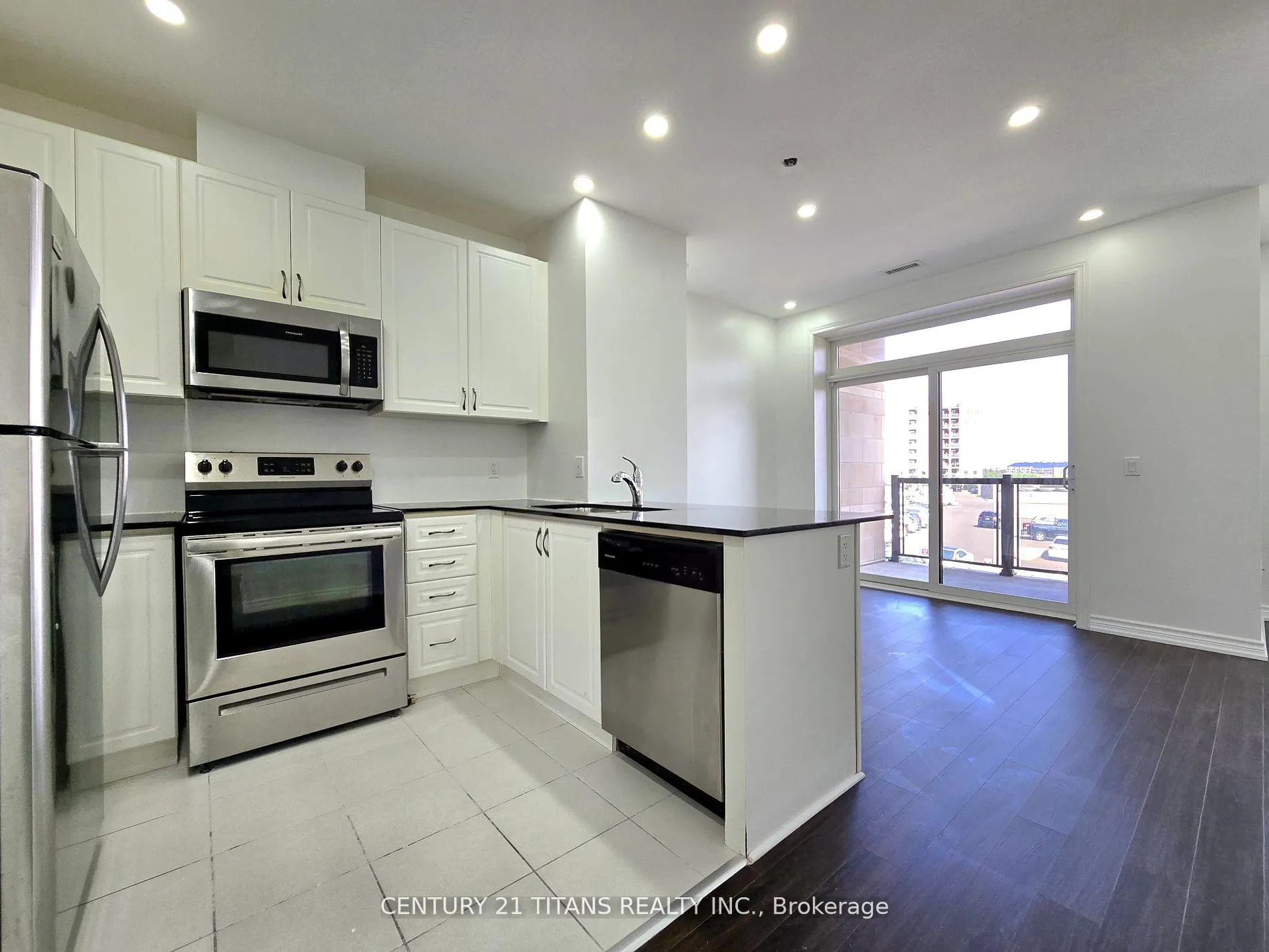 Photo 3 of Unit 220, 7325 Markham Road, Markham, Cedarwood — HOMEH