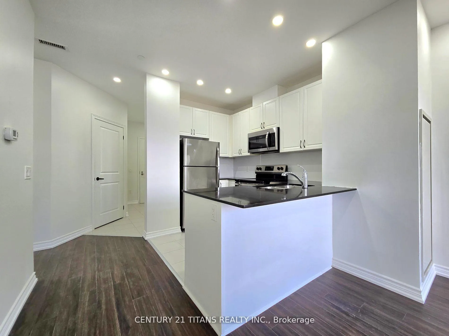 Photo 4 of Unit 220, 7325 Markham Road, Markham, Cedarwood — HOMEH