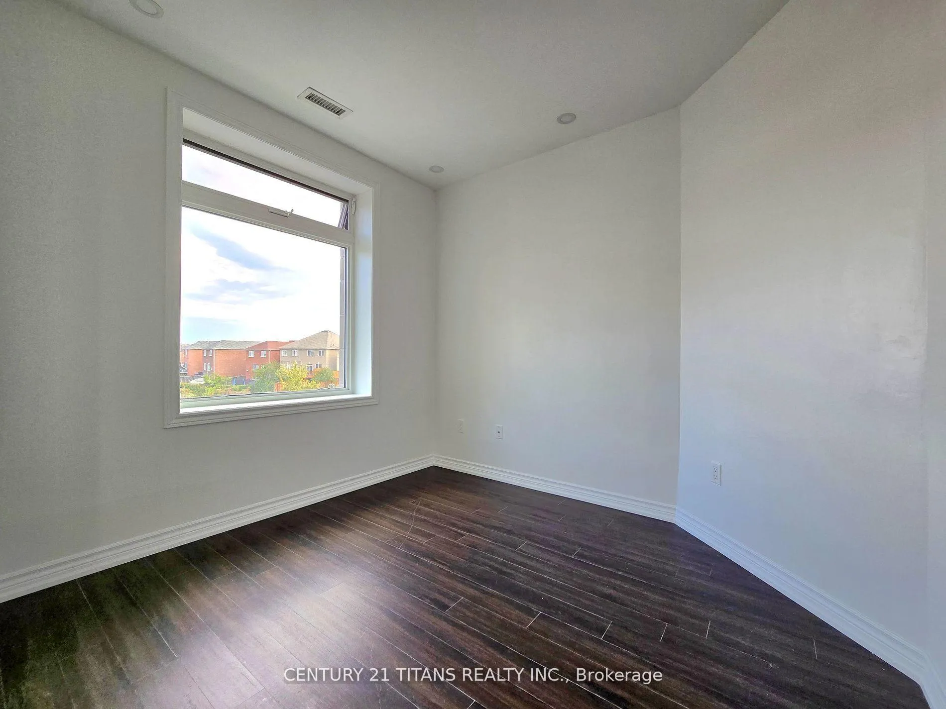 Photo 6 of Unit 220, 7325 Markham Road, Markham, Cedarwood — HOMEH