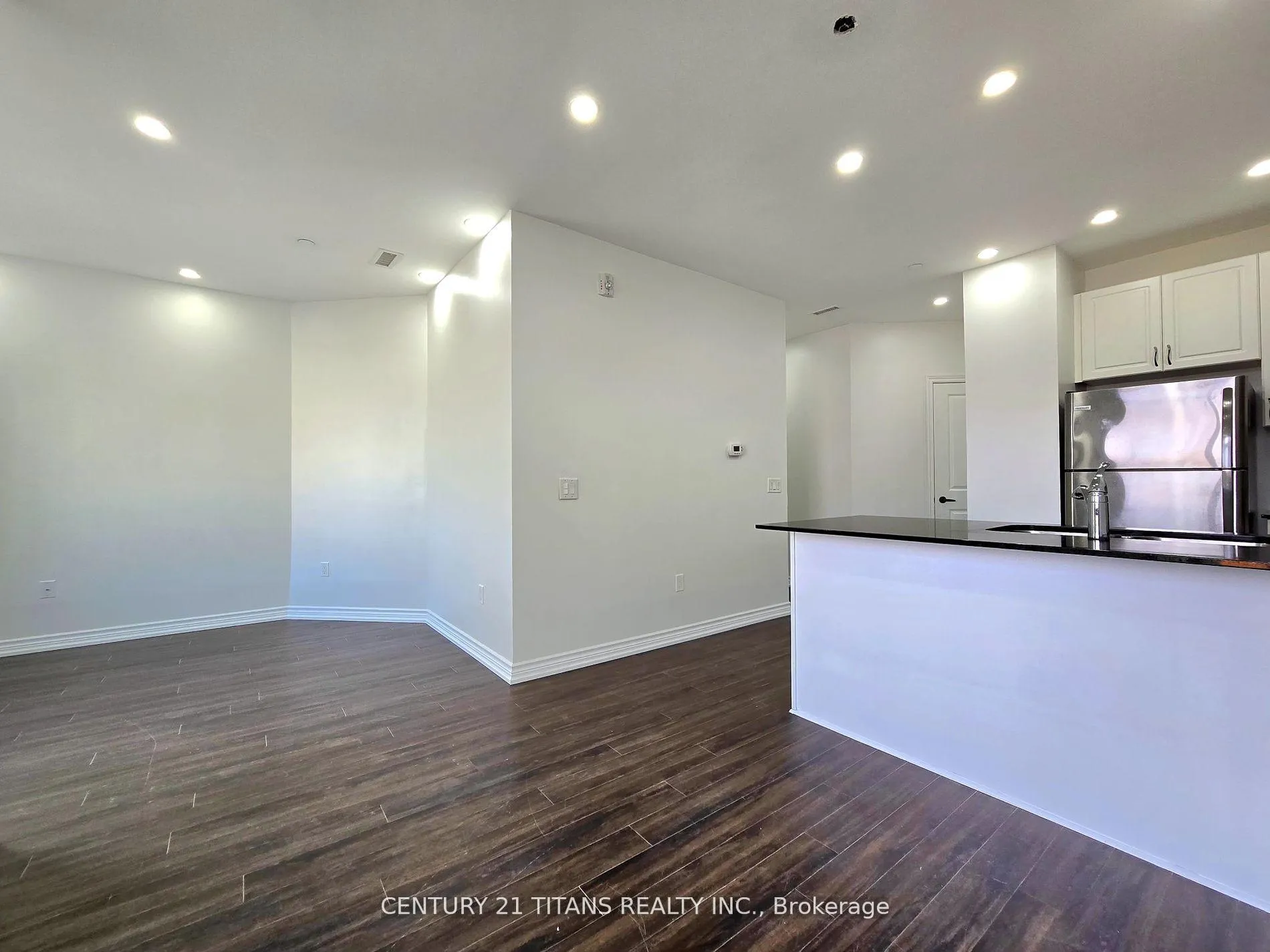 Photo 7 of Unit 220, 7325 Markham Road, Markham, Cedarwood — HOMEH