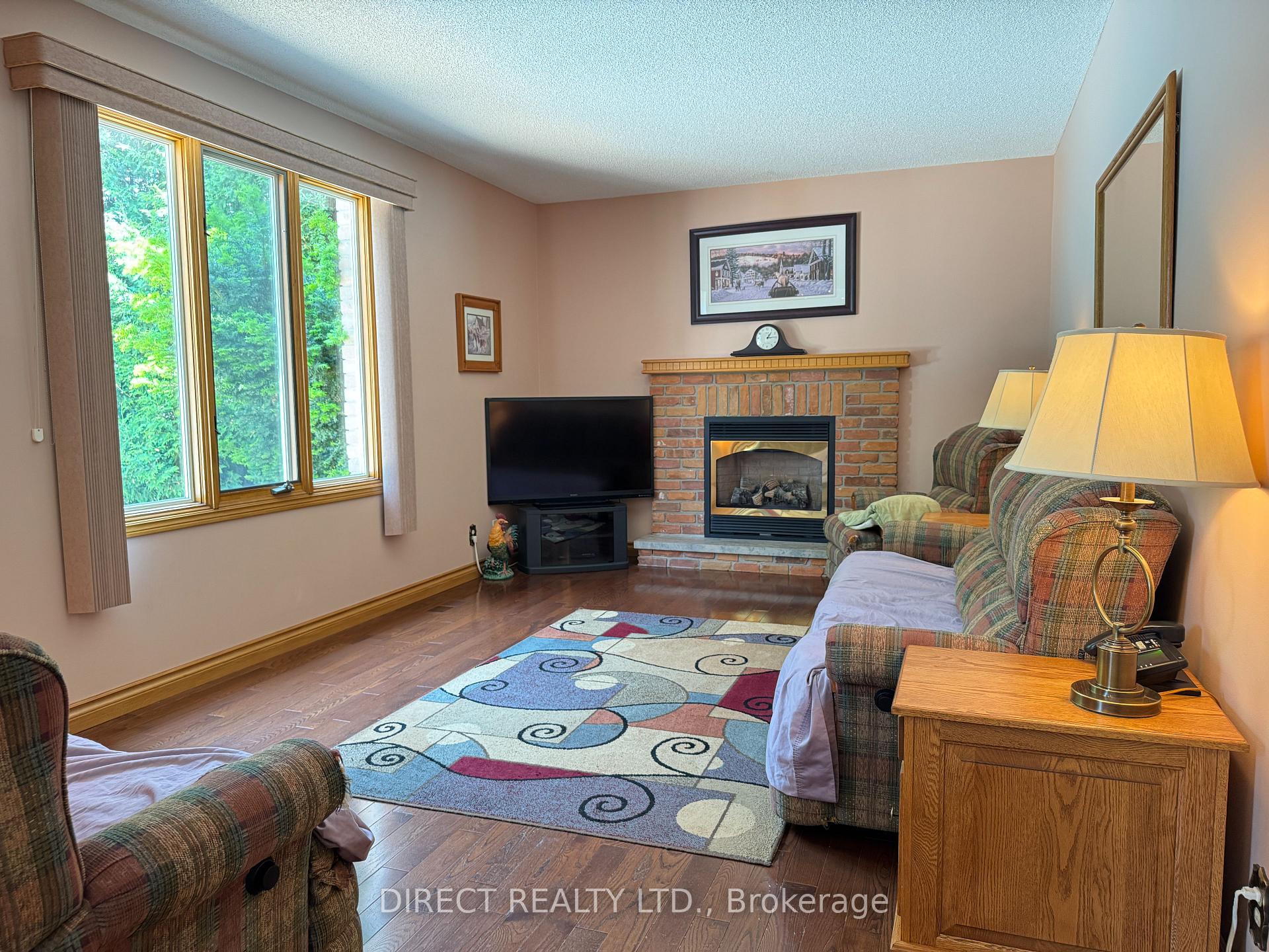 Photo 14 of 25 Dungannon Drive, Belleville, Belleville Ward — HOMEH