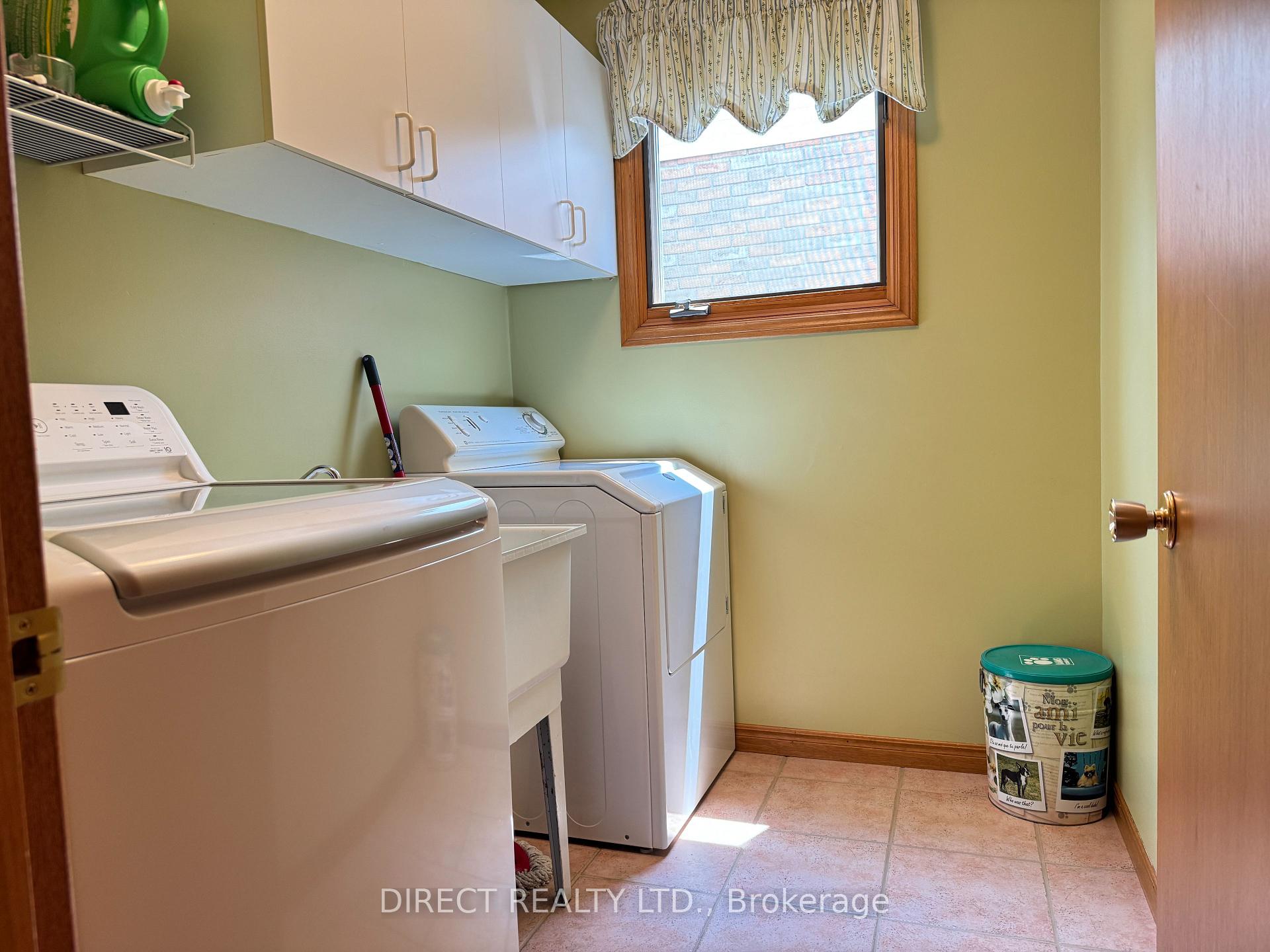 Photo 22 of 25 Dungannon Drive, Belleville, Belleville Ward — HOMEH